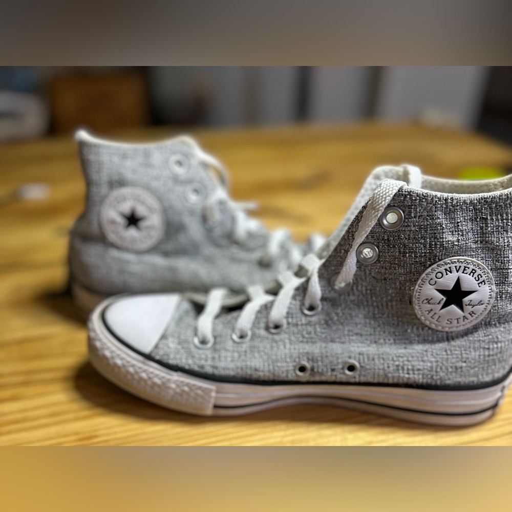Converse silver sparkle knit high tops. Chuck Taylor All Stars #23